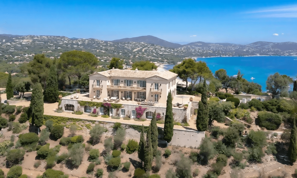 Villa Stella elegant exterior in Sainte‑Maxime, Côte d’Azur